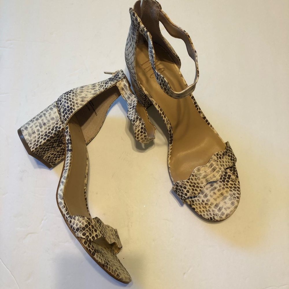Snake Scallops Block Heel Snake Print Block Heel … - image 7